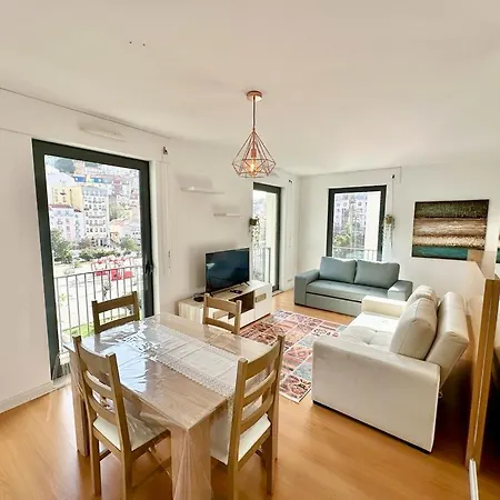 Apartamento 2 Quartos Vista Do Castelo De Sao Jorge *
